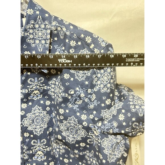Villager Sport Woman Size 1 Stretch Short Sleeve Blue Floral Top NWT - Picture 2 of 11
